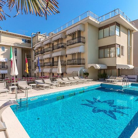 לידו די ג'סולו Hotel Jesulum מראה חיצוני תמונה
